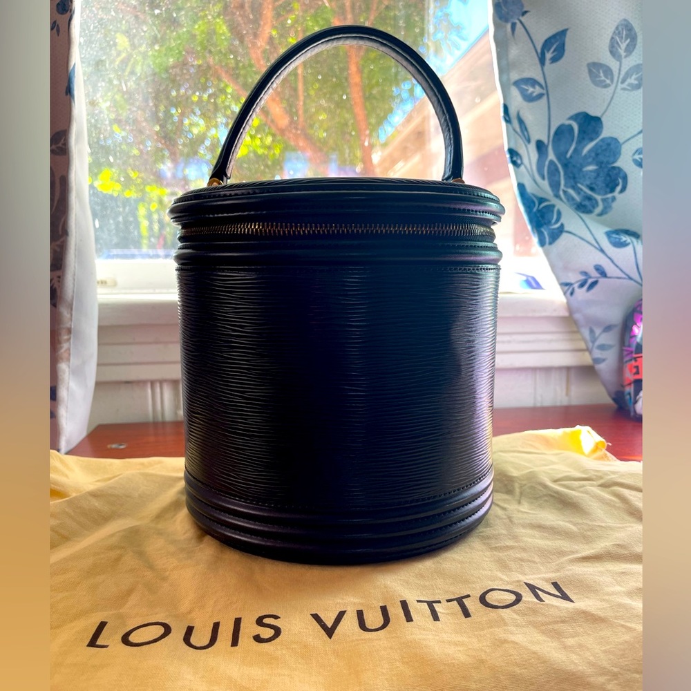Louis Vuitton Black EPI Cannes.